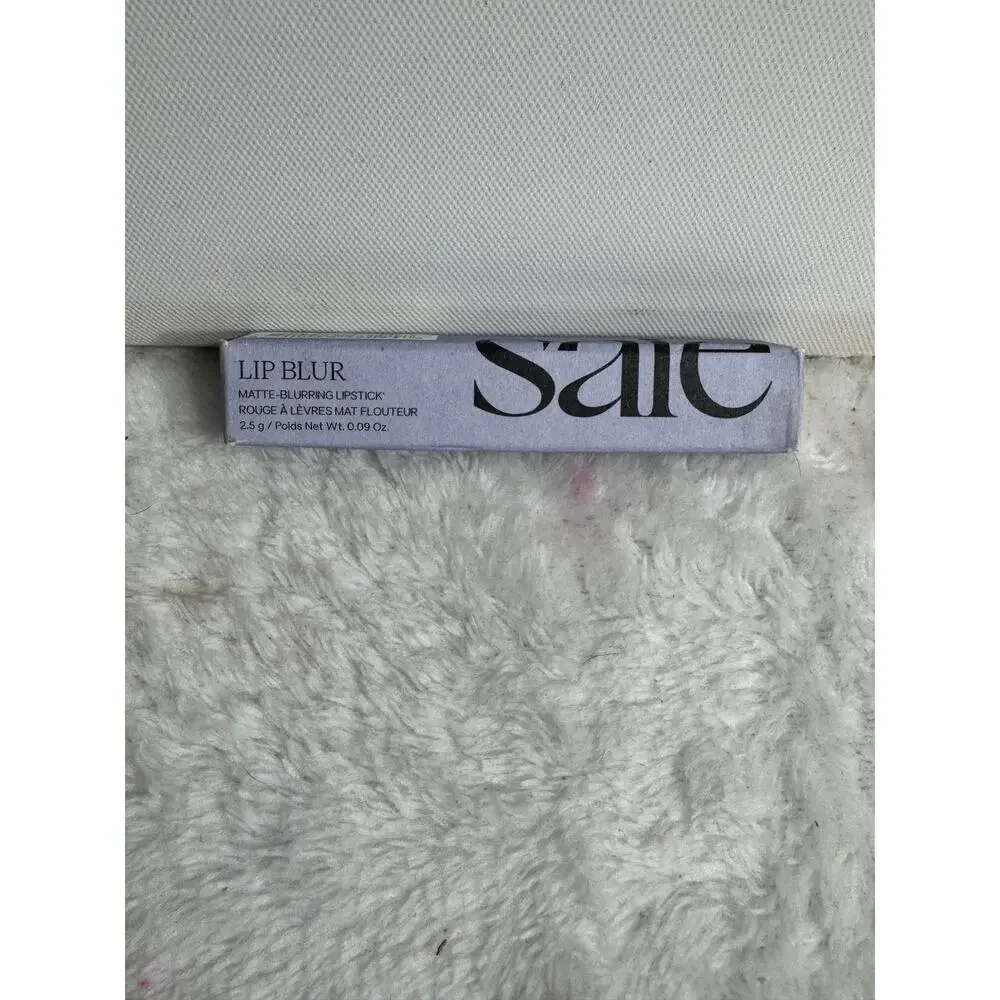 NIB Saie Blur Matte Lipstick Surreal
